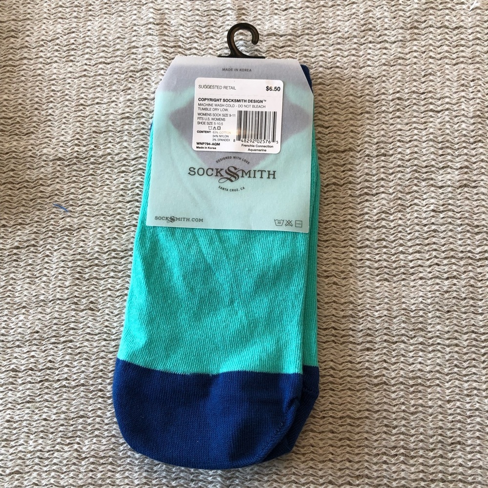 Women’s French Bull Dog Socks - Picture 2 of 3